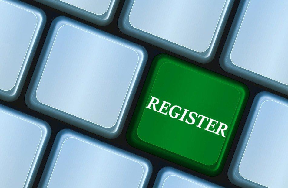 Register in Moment and Play Online